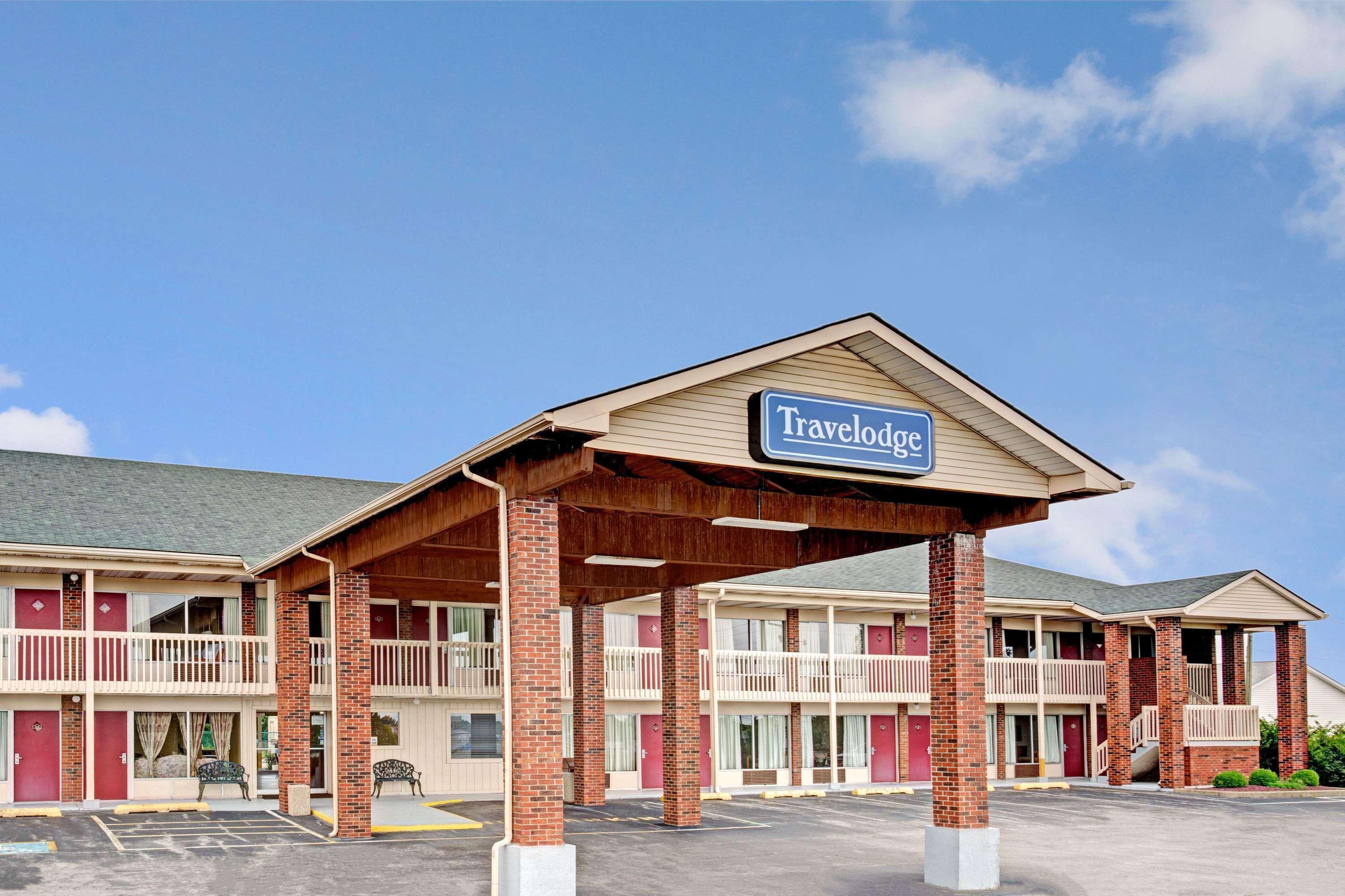 Travelodge By Wyndham Sellersburg Εξωτερικό φωτογραφία