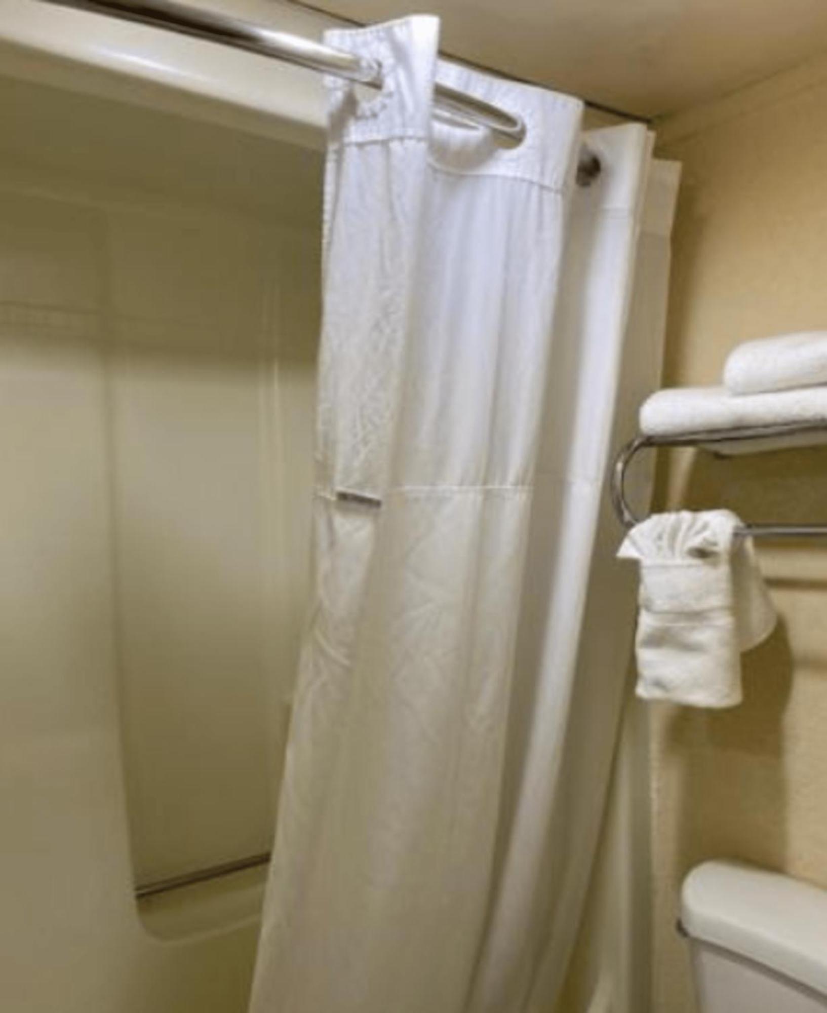 Travelodge By Wyndham Sellersburg Εξωτερικό φωτογραφία